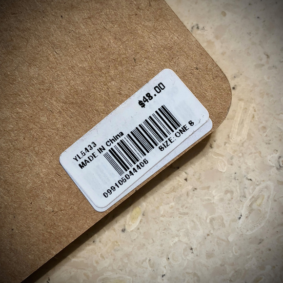 💚2/$40💚 NWT J. Crew Seashell Hoop Earrings - Picture 6 of 6